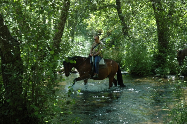 Cabalgamarra por el río